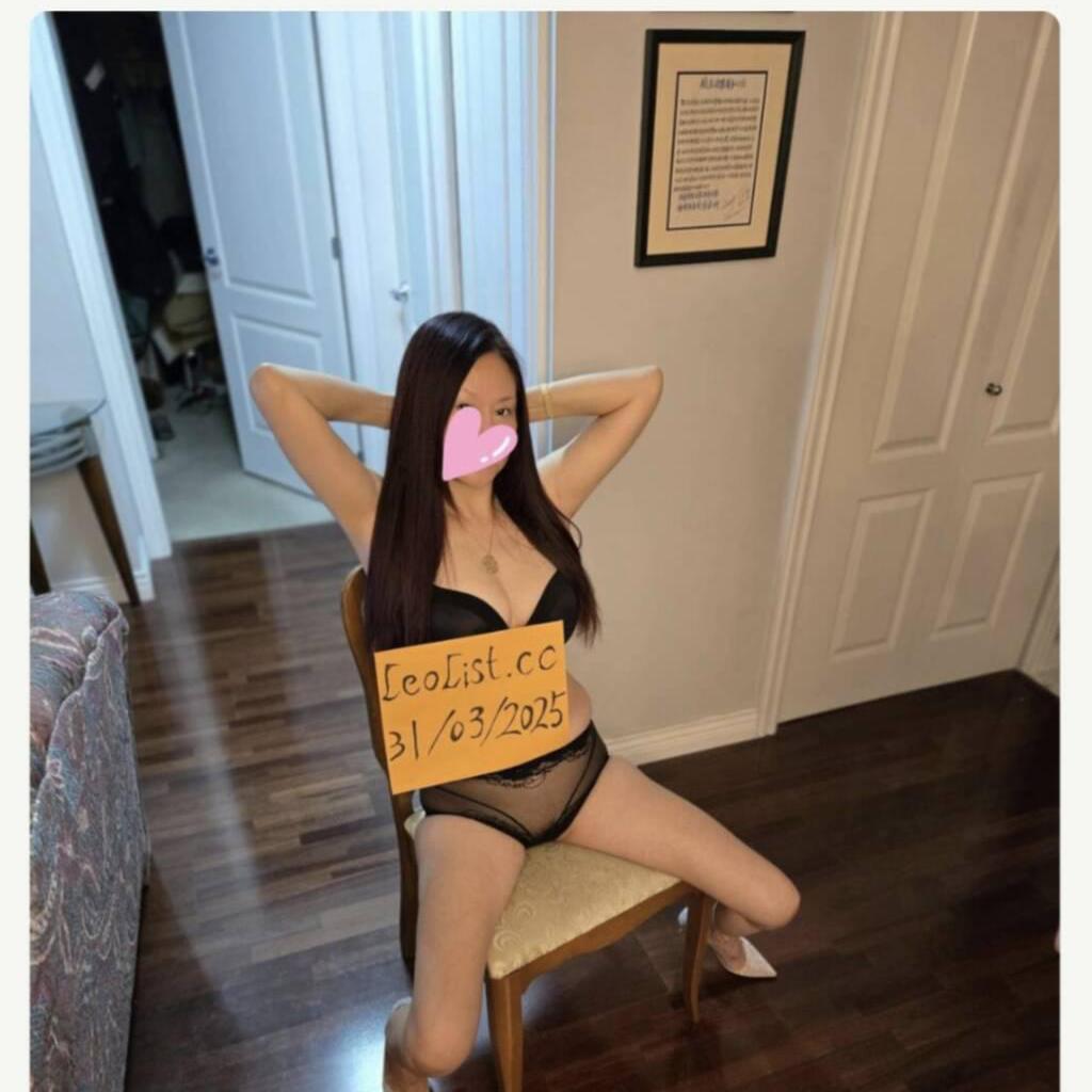 
                        Lisa
                     is Female Escorts. | Vancouver | British Columbia | Canada | canadatopescorts.com 