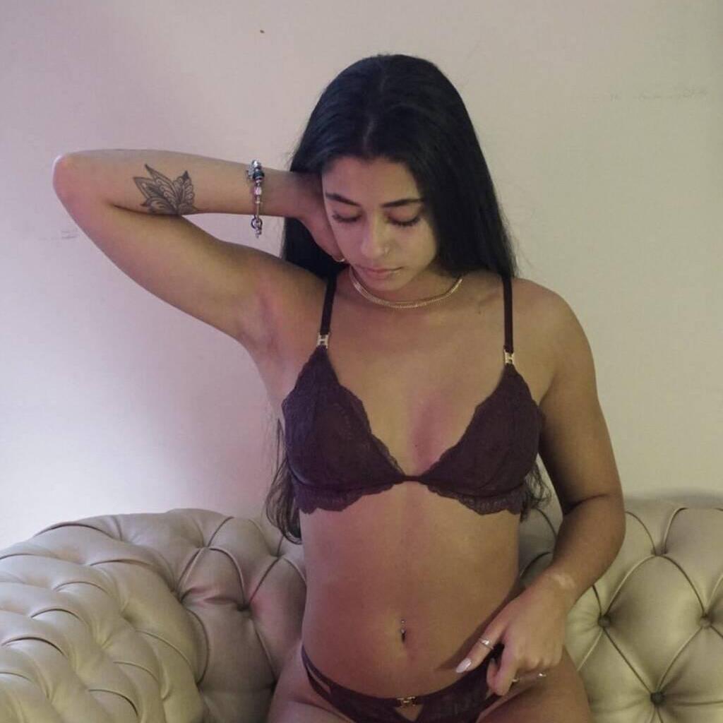 
                        Jasmine
                     is Female Escorts. | Sherbrooke | Quebec | Canada | canadatopescorts.com 