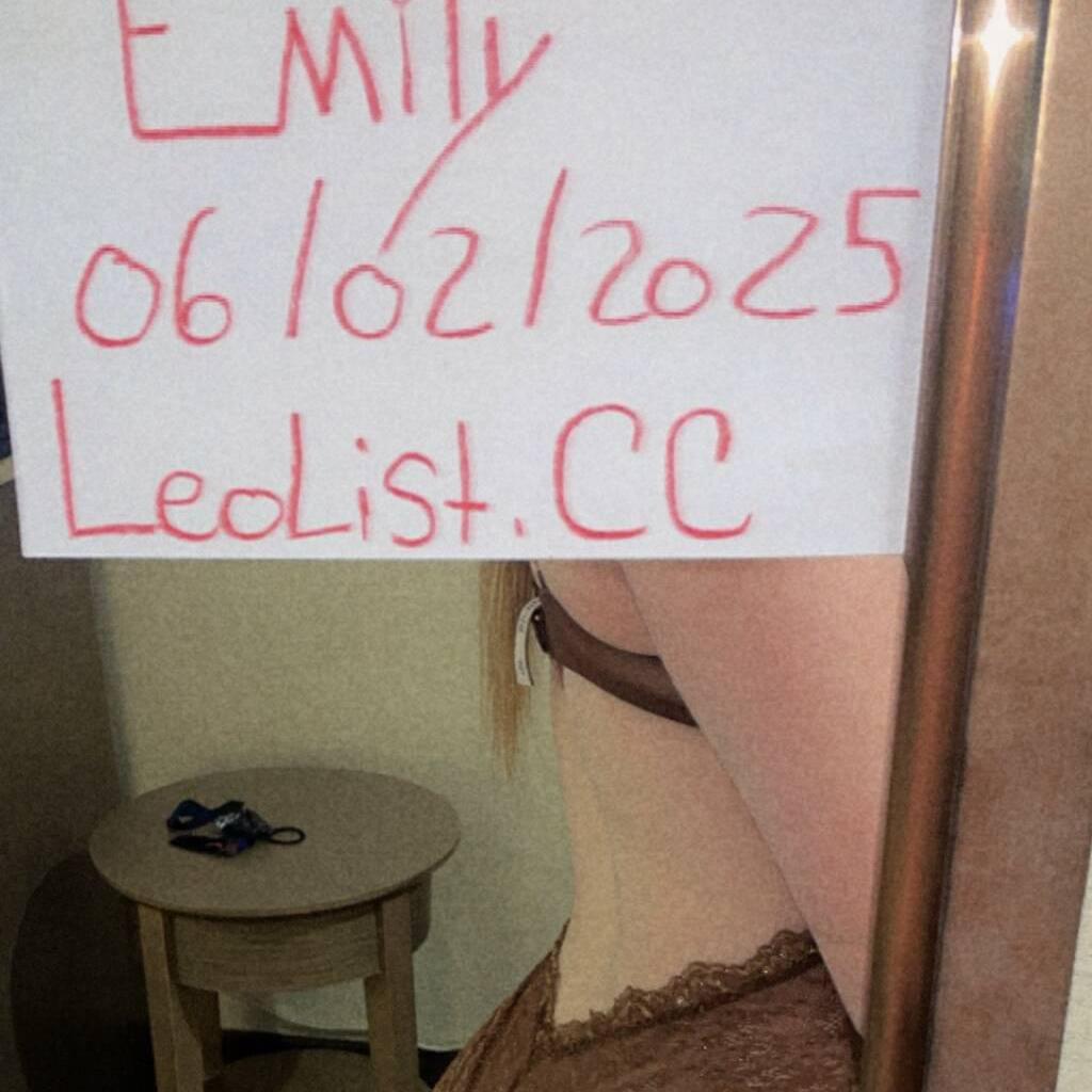 
                        Emily
                     is Female Escorts. | Guelph | Ontario | Canada | canadatopescorts.com 