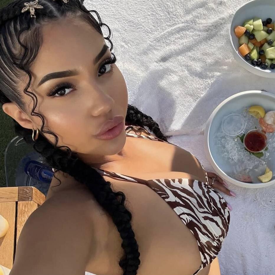 
                        Camila & Selena - Outcall
                     is Female Escorts. | Quebec City | Quebec | Canada | canadatopescorts.com 