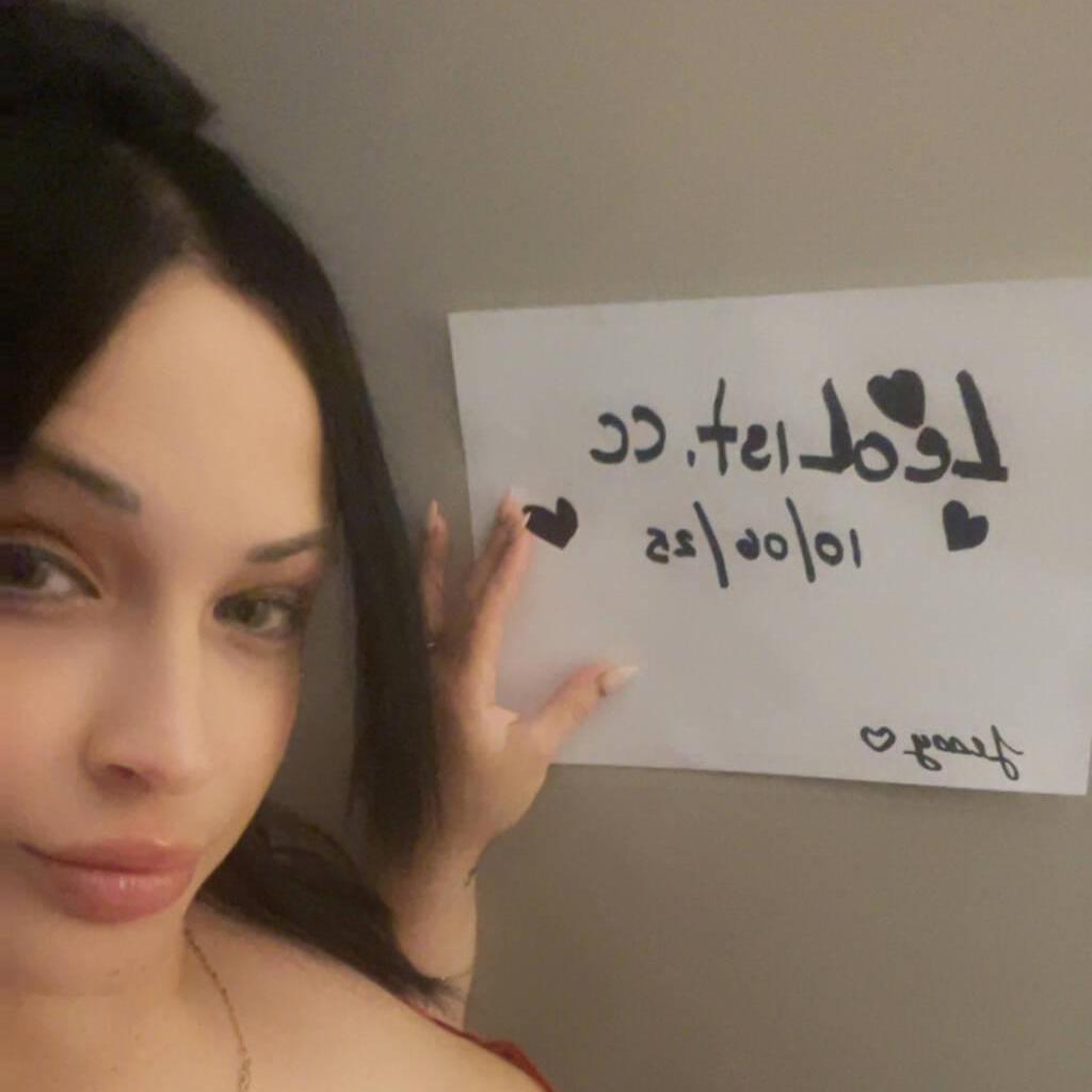 
                        Jessy
                     is Female Escorts. | Regina | Saskatchewan | Canada | canadatopescorts.com 