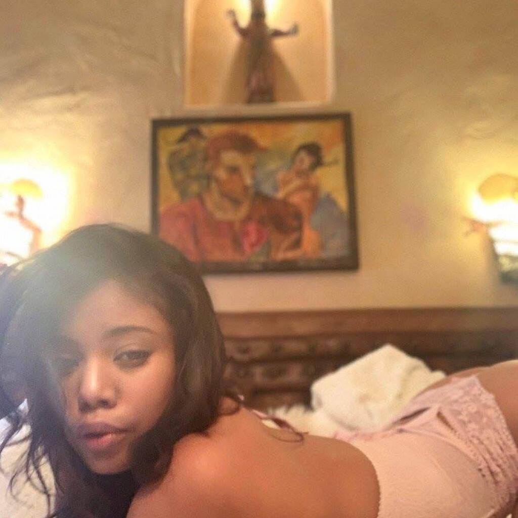 
                        Melinda
                     is Female Escorts. | St. John | New Brunswick | Canada | canadatopescorts.com 