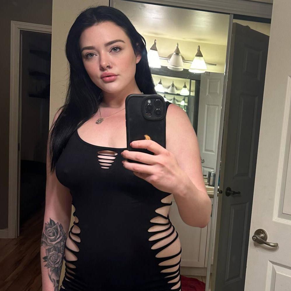 
                        Ravina Snow
                     is Female Escorts. | Abbotsford | British Columbia | Canada | canadatopescorts.com 