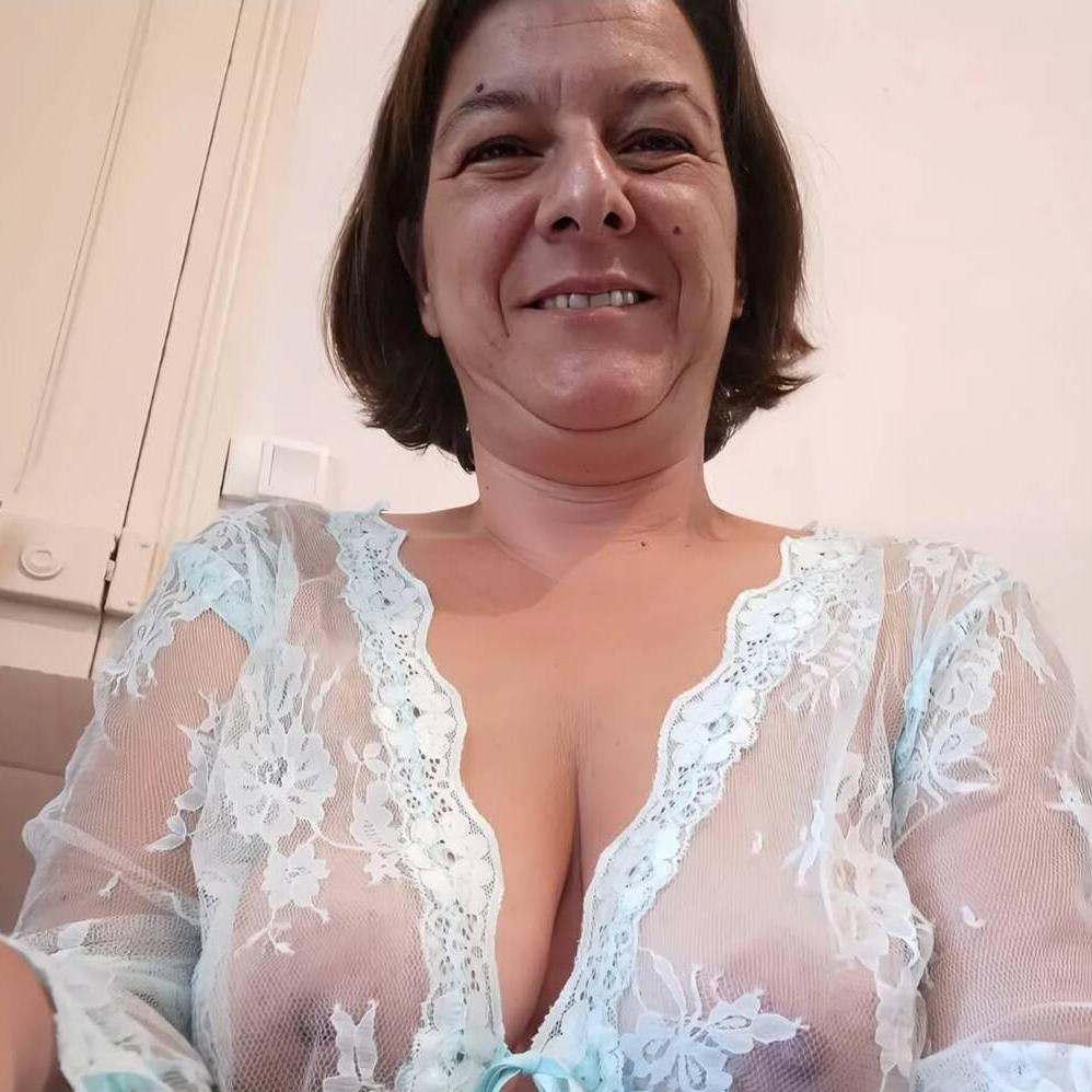 
                        Laura love
                     is Female Escorts. | Sherbrooke | Quebec | Canada | canadatopescorts.com 