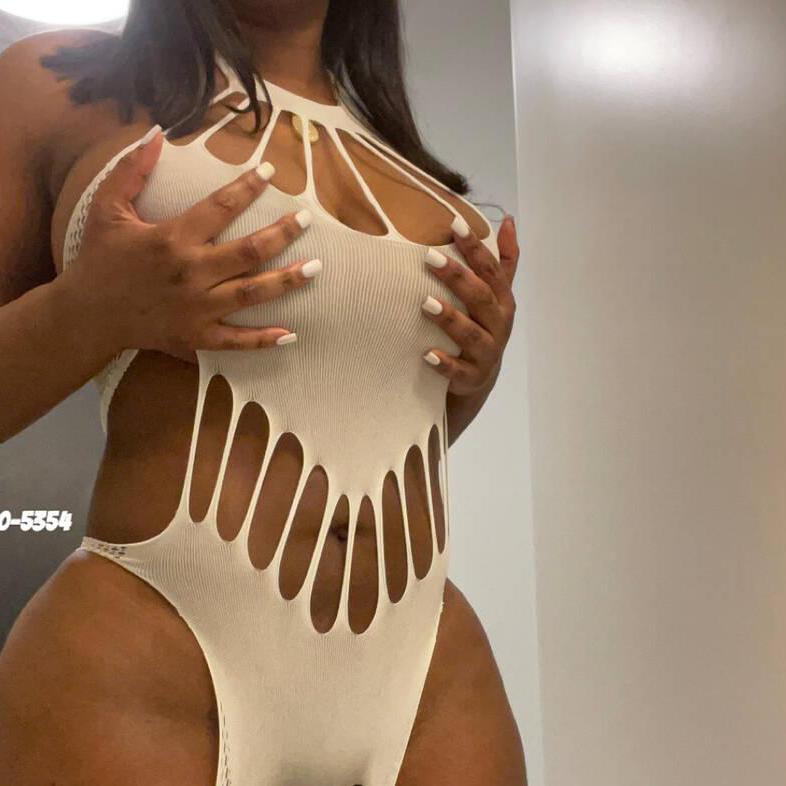 
                        Celine
                     is Female Escorts. | Prince Albert | Saskatchewan | Canada | canadatopescorts.com 