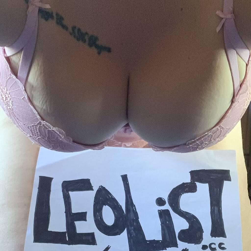 
                        Peyton
                     is Female Escorts. | Peace River Country | British Columbia | Canada | canadatopescorts.com 