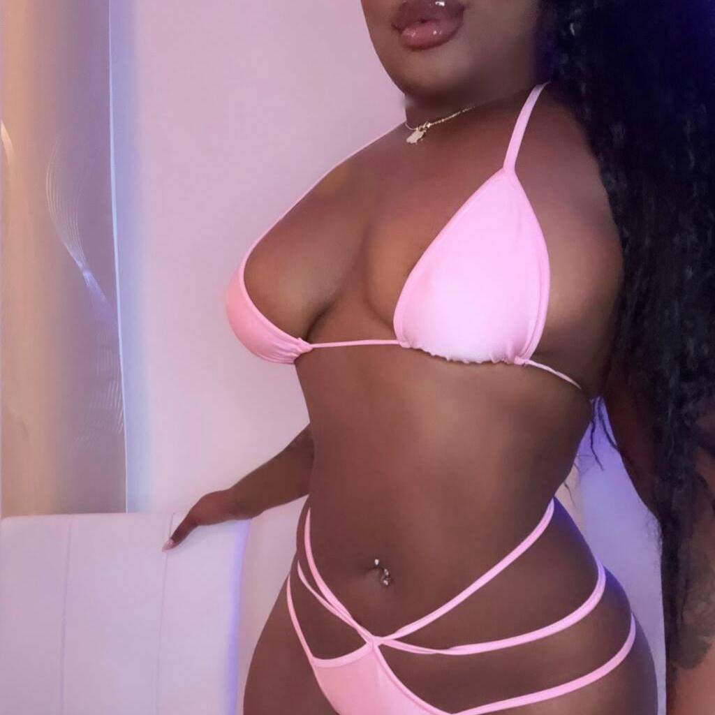 
                        Larissa
                     is Female Escorts. | Quebec City | Quebec | Canada | canadatopescorts.com 