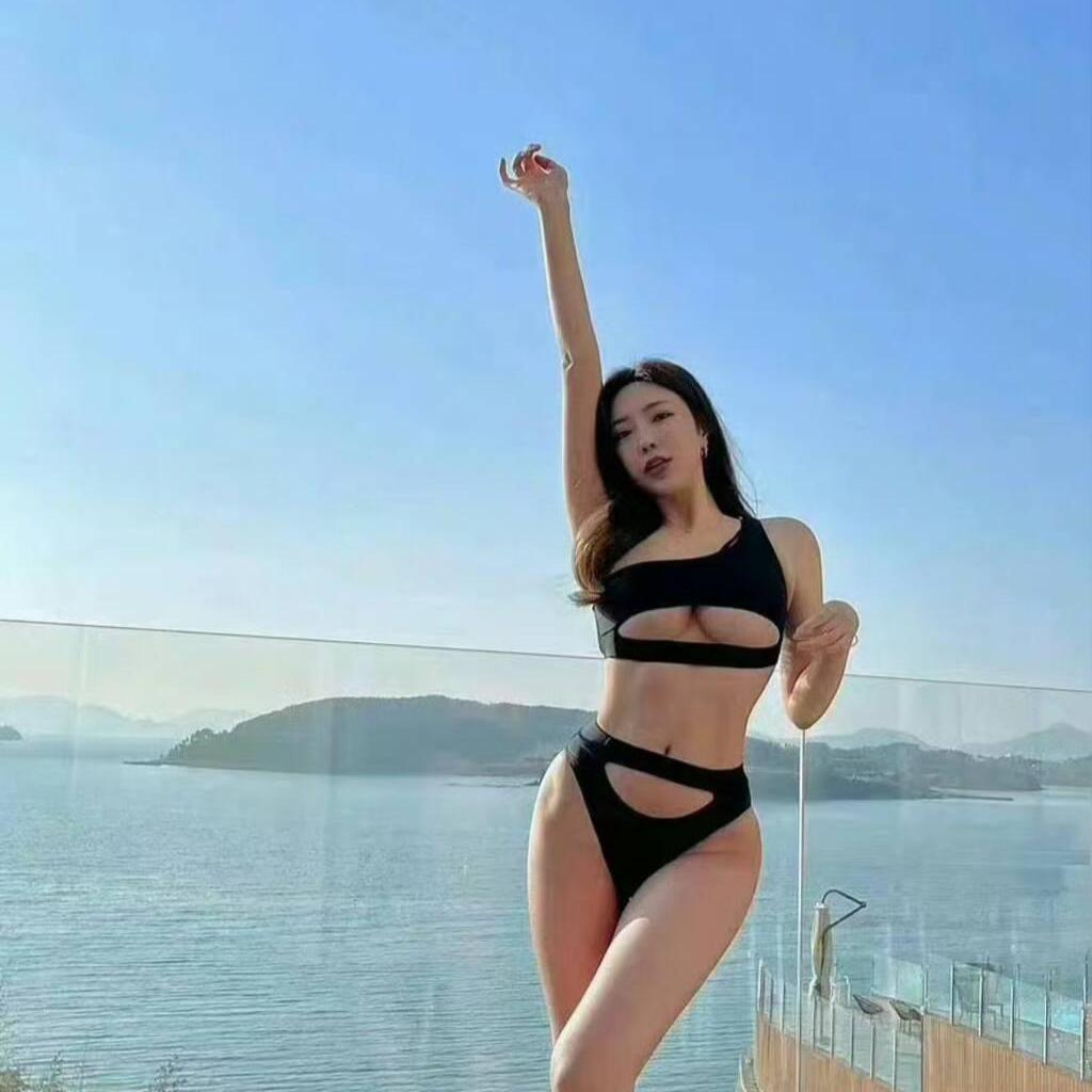 
                        Rina
                     is Female Escorts. | Winnipeg | Manitoba | Canada | canadatopescorts.com 