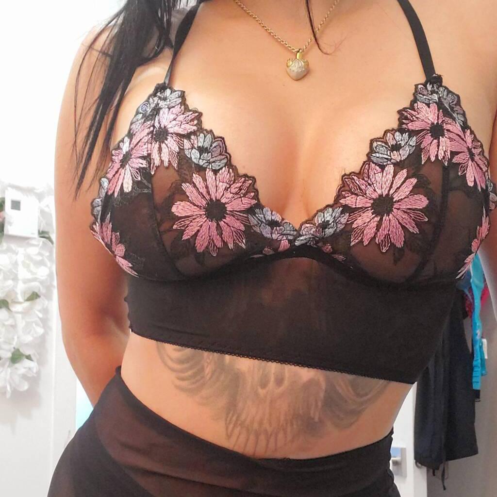 
                        Shanny
                     is Female Escorts. | Quebec City | Quebec | Canada | canadatopescorts.com 