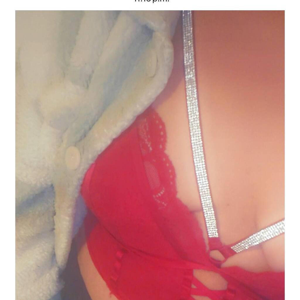 
                        Janelle
                     is Female Escorts. | Edmonton | Alberta | Canada | canadatopescorts.com 