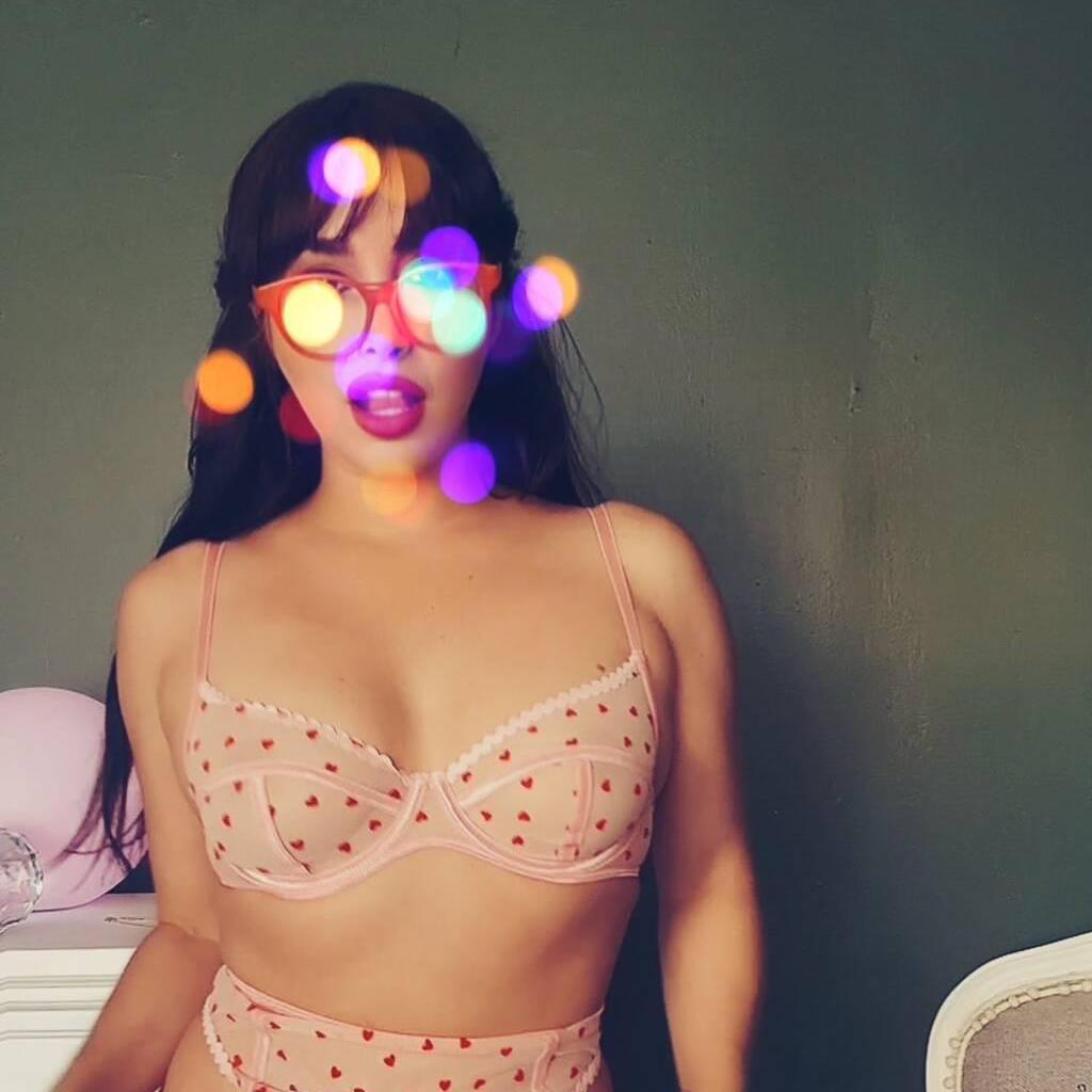 
                        Madeleine Ellanson
                     is Female Escorts. | windsor | Ontario | Canada | canadatopescorts.com 