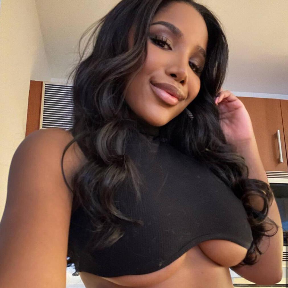 
                        Catalina
                     is Female Escorts. | Sudbury | Ontario | Canada | canadatopescorts.com 