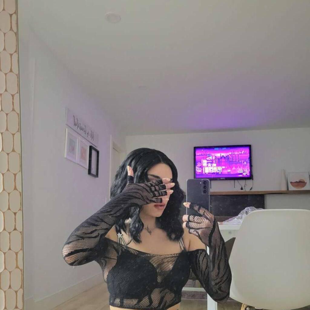 
                        Pink Garnet
                     is Female Escorts. | Trois Rivieres | Quebec | Canada | canadatopescorts.com 