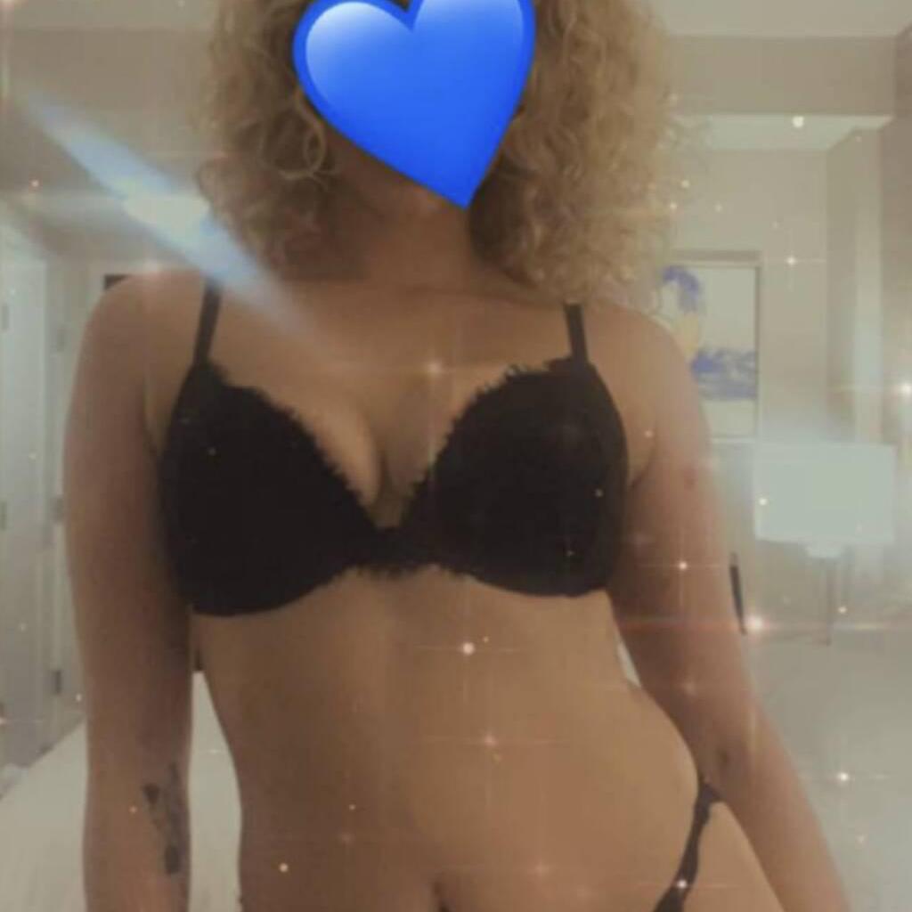 
                        Mya
                     is Female Escorts. | Owen Sound | Ontario | Canada | canadatopescorts.com 