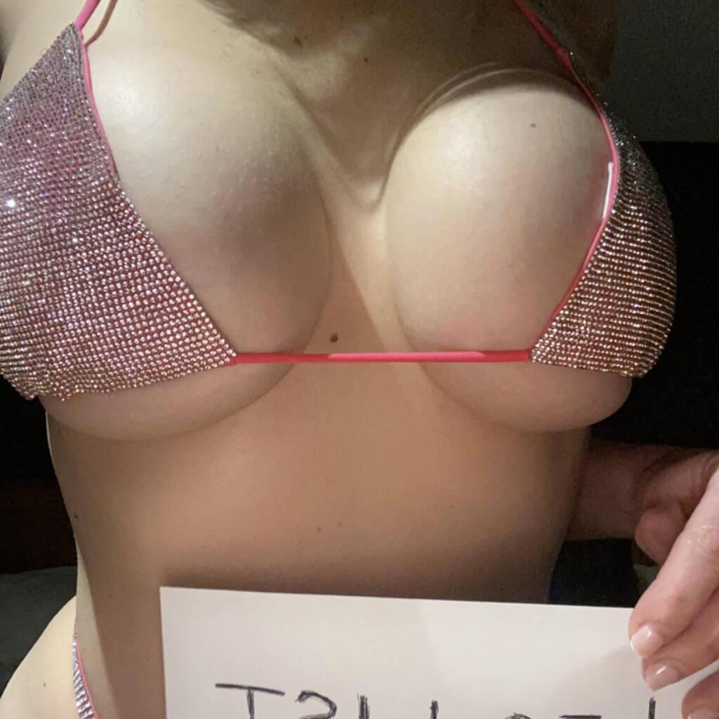 
                        Blondie
                     is Female Escorts. | Kitchener | Ontario | Canada | canadatopescorts.com 