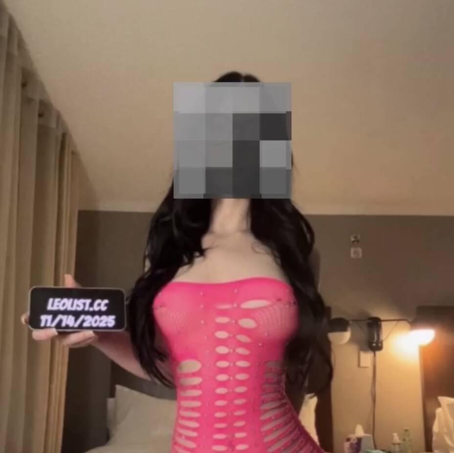 
                        Avril
                     is Female Escorts. | windsor | Ontario | Canada | canadatopescorts.com 