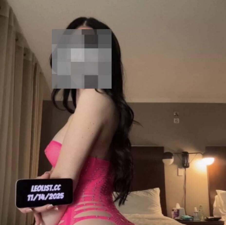 
                        Avril
                     is Female Escorts. | windsor | Ontario | Canada | canadatopescorts.com 