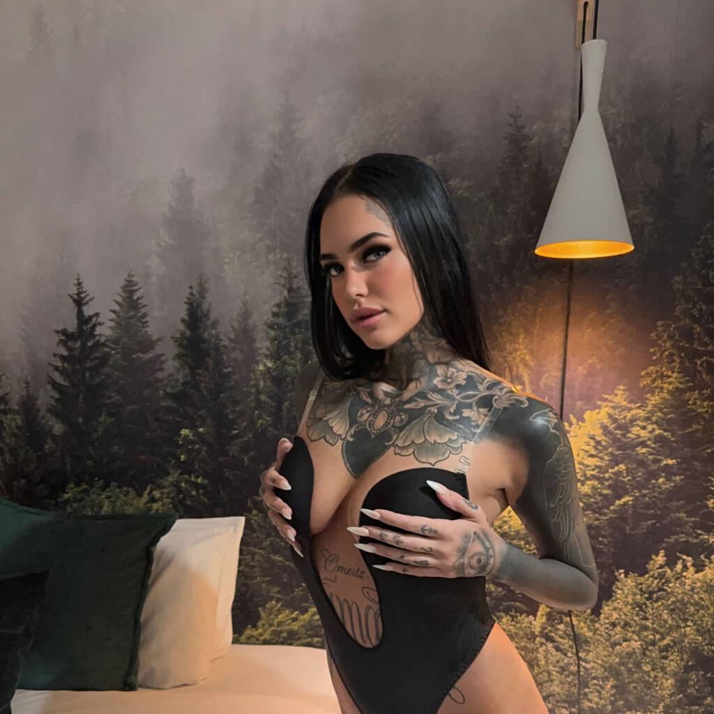 
                        Euphoria
                     is Female Escorts. | Sherbrooke | Quebec | Canada | canadatopescorts.com 