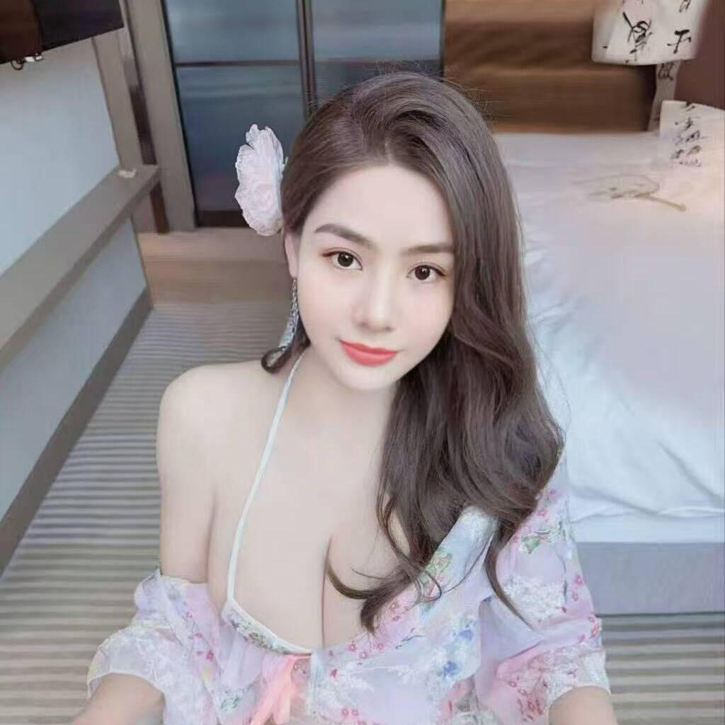 
                        Candy
                     is Female Escorts. | Calgary | Alberta | Canada | canadatopescorts.com 