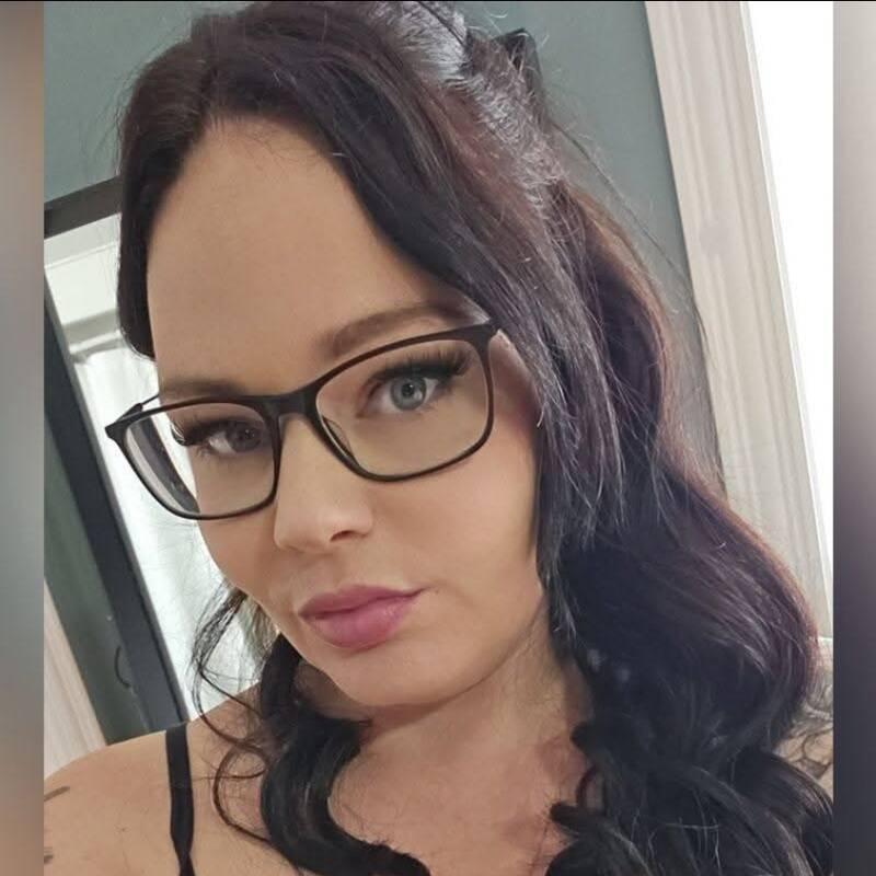 
                        Serena Hart
                     is Female Escorts. | Kitchener | Ontario | Canada | canadatopescorts.com 