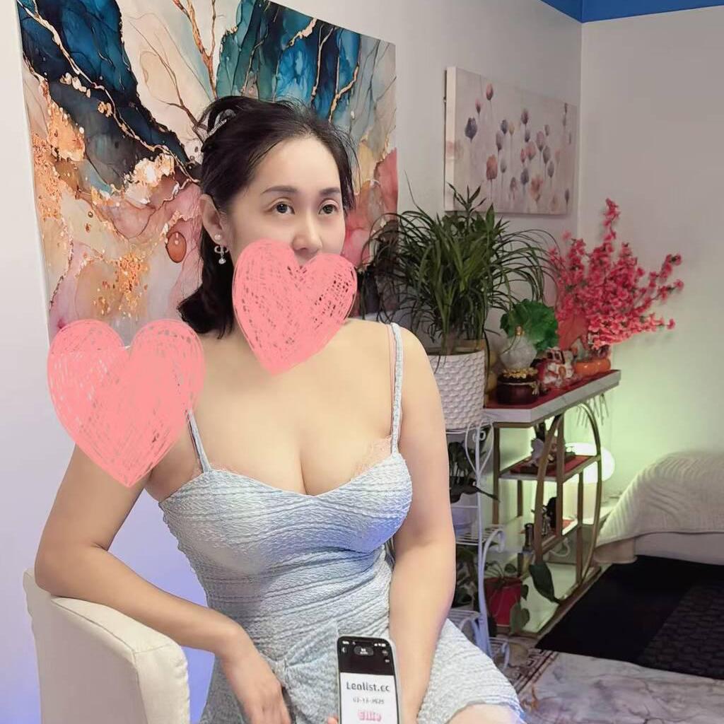 
                        Kikki
                     is Female Escorts. | Montreal | Quebec | Canada | canadatopescorts.com 