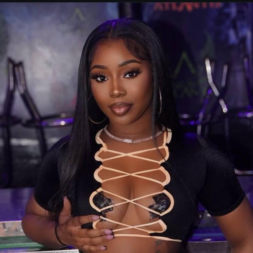 
                        Raven
                     is Female Escorts. | Kitchener | Ontario | Canada | canadatopescorts.com 