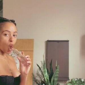 
                        Flower   Doll
                     is Female Escorts. | Sunshine Coast | British Columbia | Canada | canadatopescorts.com 