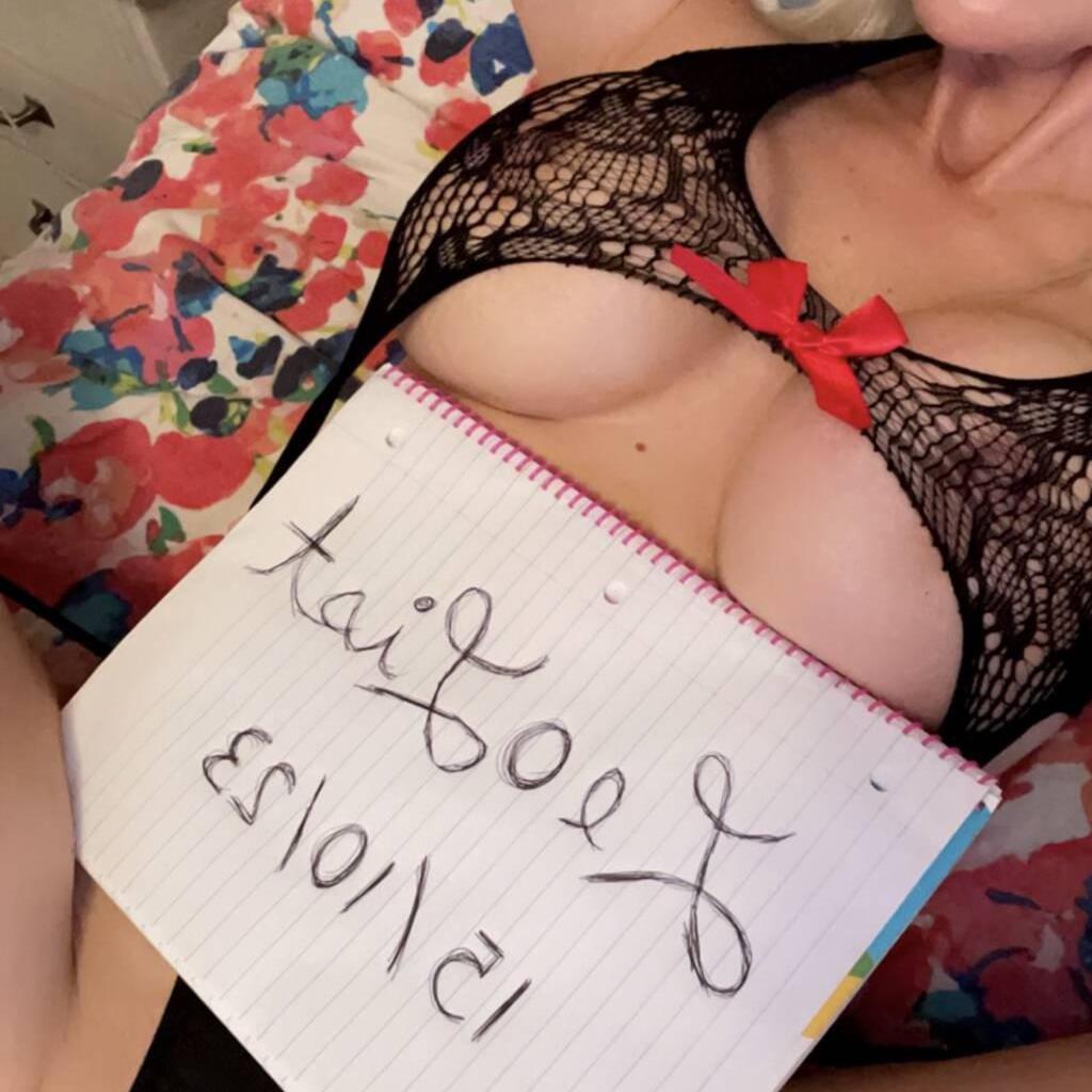 
                        Heather Coxwell
                     is Female Escorts. | Barrie | Ontario | Canada | canadatopescorts.com 