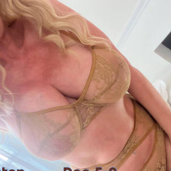 
                        Amanda
                     is Female Escorts. | Prince George | British Columbia | Canada | canadatopescorts.com 