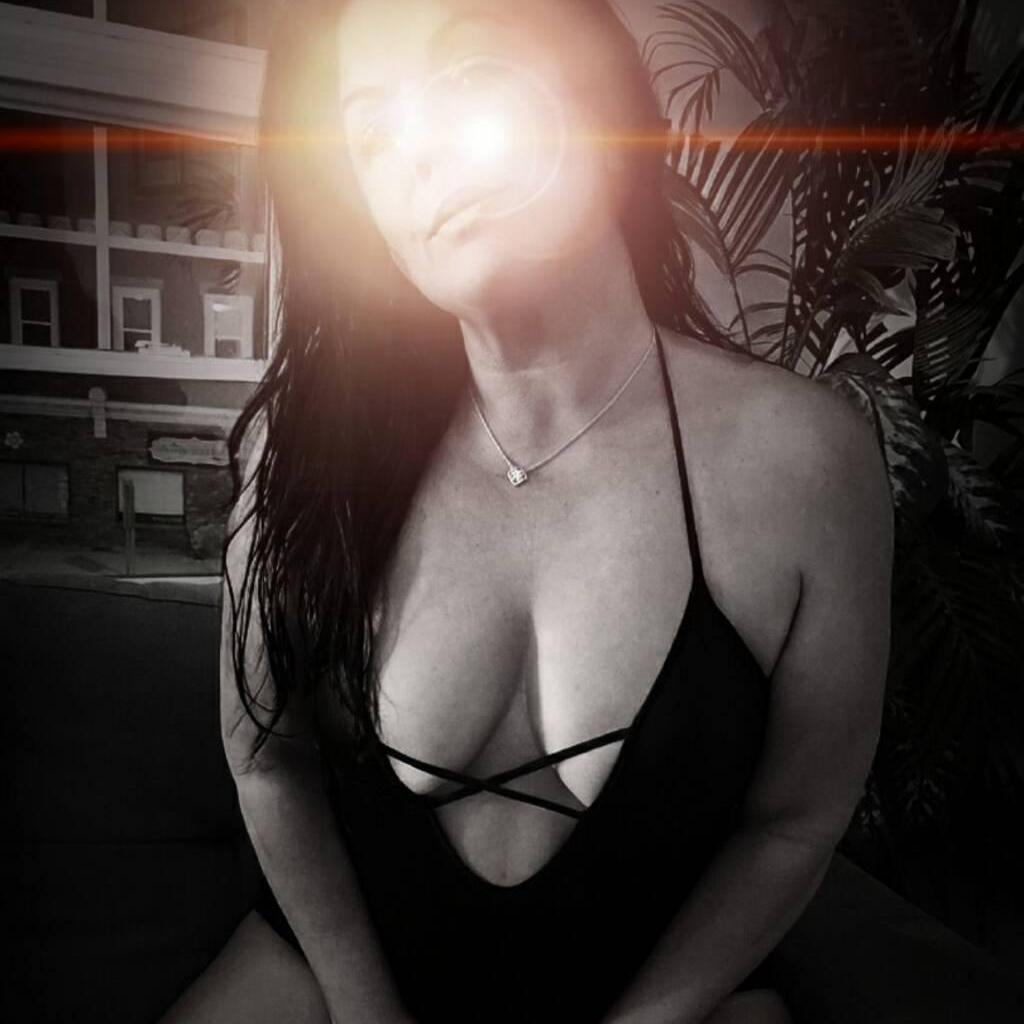 
                        Sloane Cooper
                     is Female Escorts. | Chatham | Ontario | Canada | canadatopescorts.com 