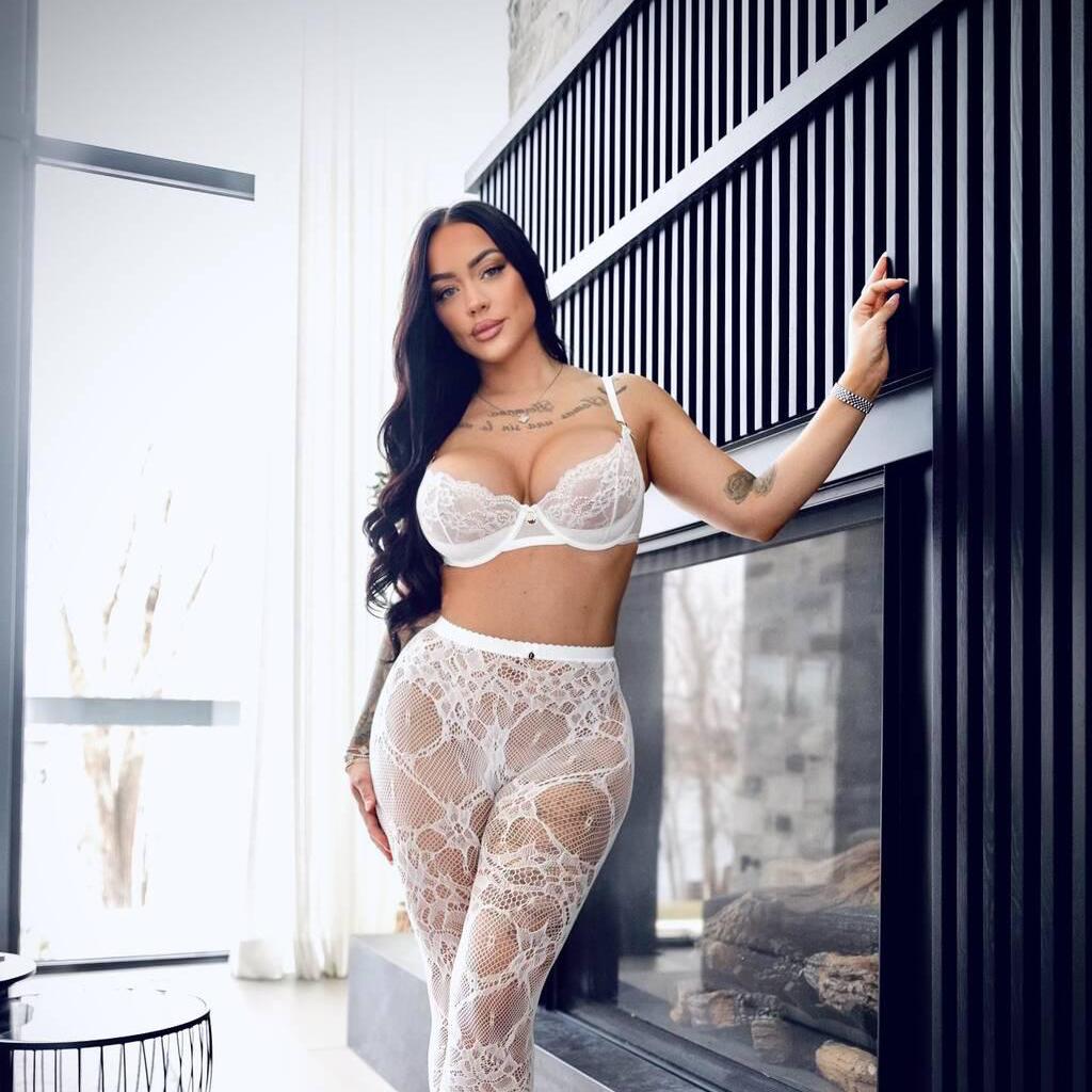 
                        Grace Elizabeth
                     is Female Escorts. | Toronto | Ontario | Canada | canadatopescorts.com 