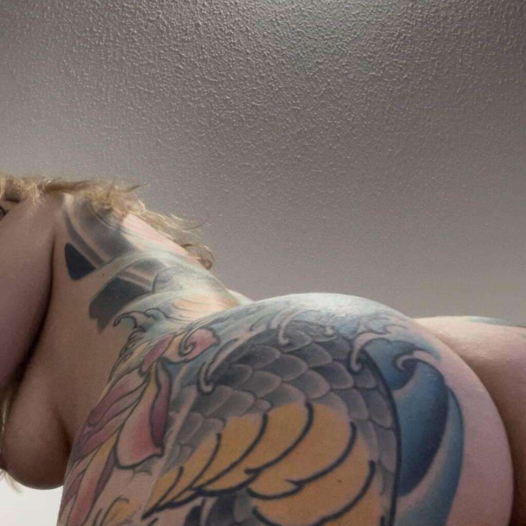 
                        Amber
                     is Female Escorts. | Calgary | Alberta | Canada | canadatopescorts.com 