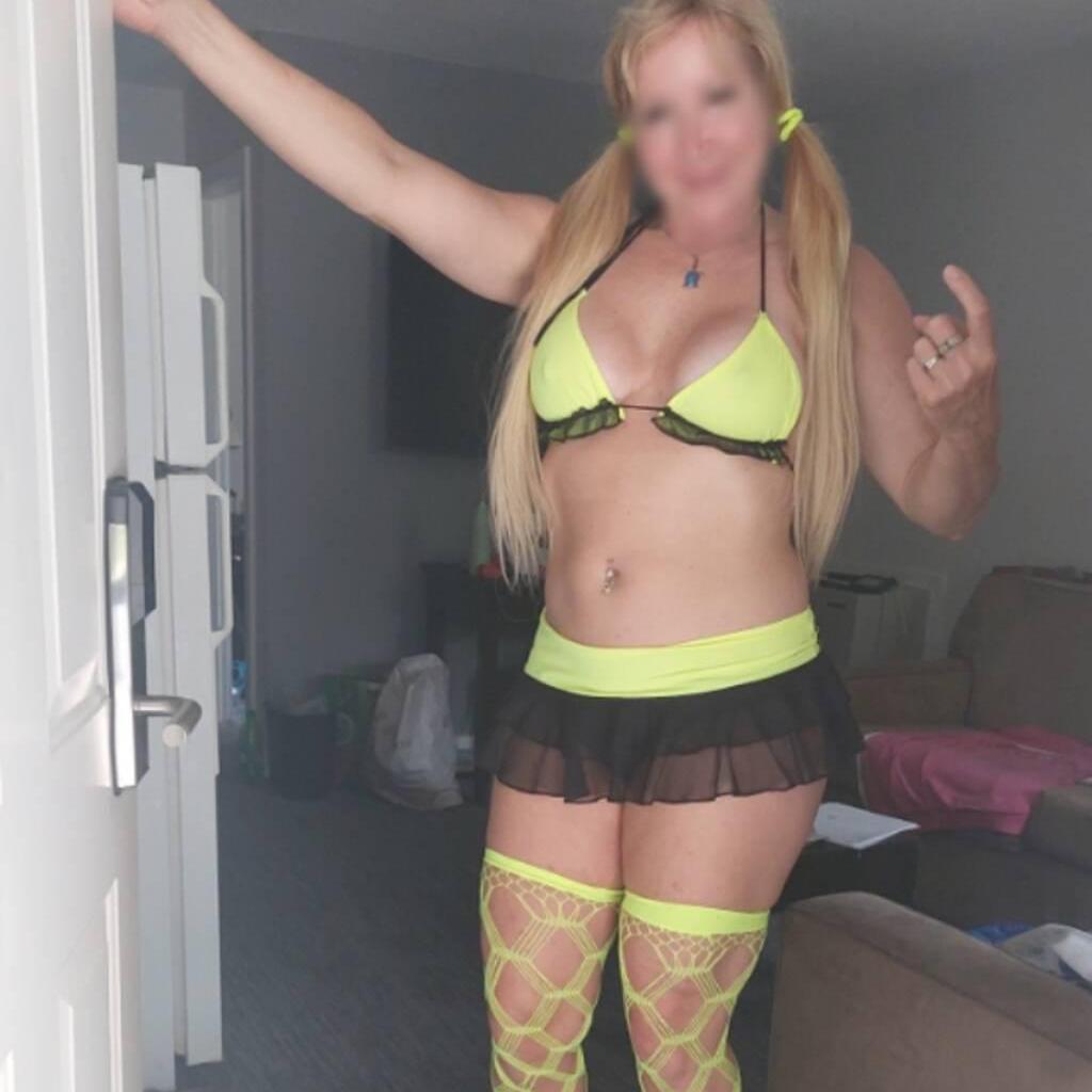 
                        Cougar in heat
                     is Female Escorts. | Lethbridge | Alberta | Canada | canadatopescorts.com 