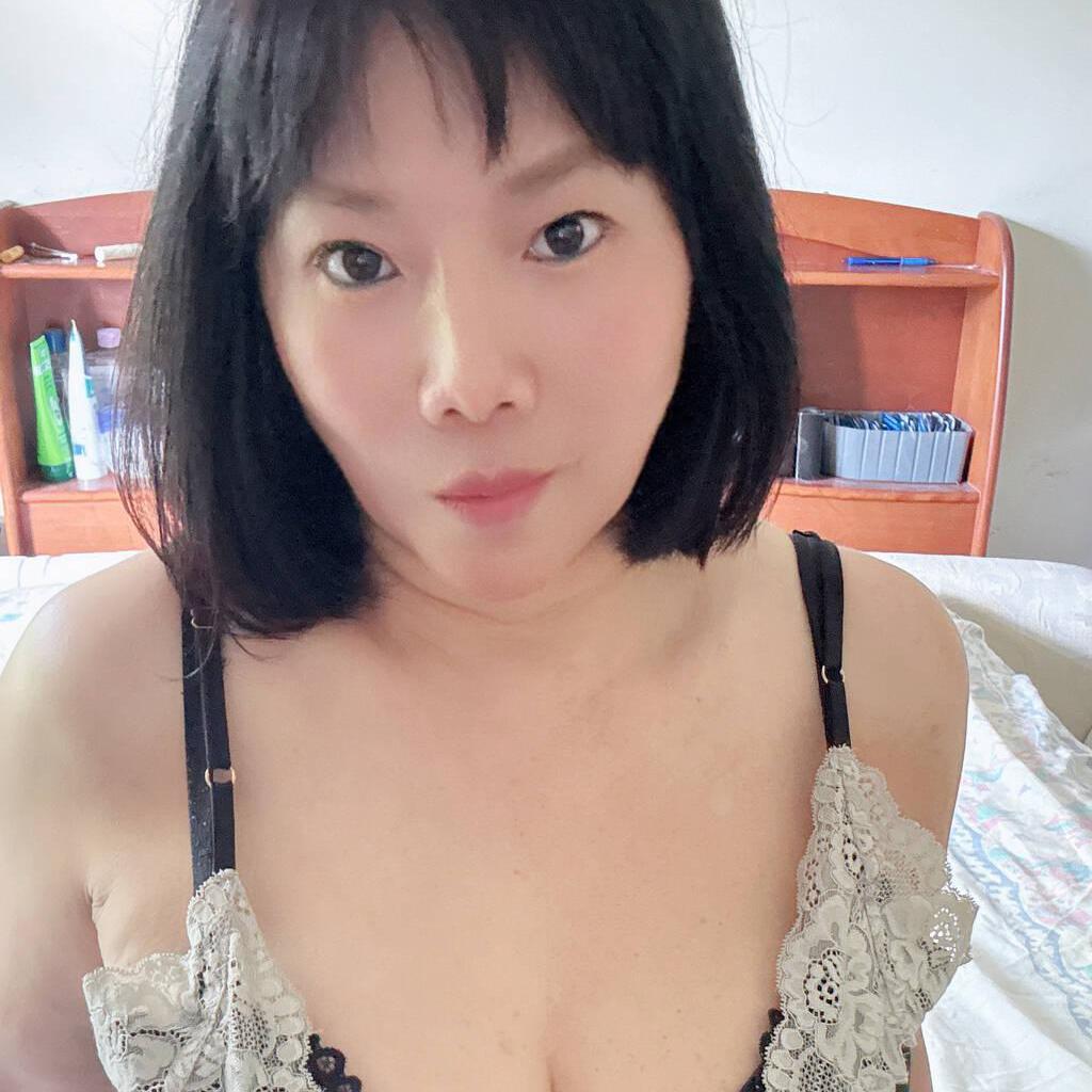 
                        Cherry
                     is Female Escorts. | Vancouver | British Columbia | Canada | canadatopescorts.com 