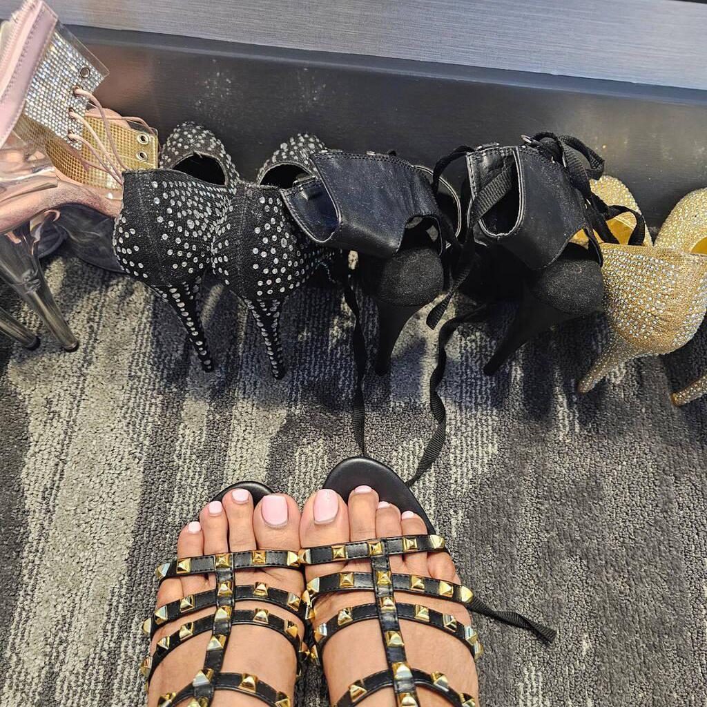 
                        Tina
                     is Female Escorts. | Toronto | Ontario | Canada | canadatopescorts.com 