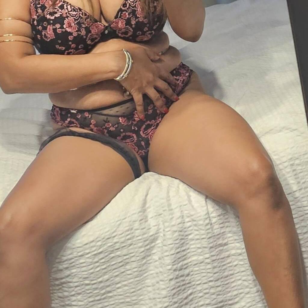 
                        Tina
                     is Female Escorts. | Toronto | Ontario | Canada | canadatopescorts.com 