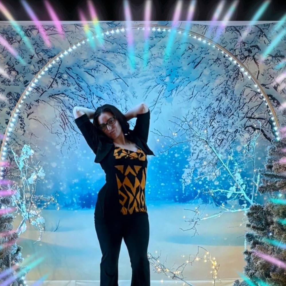 
                        Luscious Lori Alexandra
                     is Female Escorts. | Winnipeg | Manitoba | Canada | canadatopescorts.com 