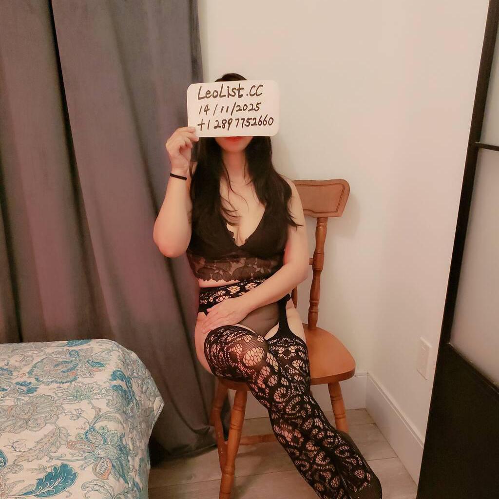 
                        Kelly
                     is Female Escorts. | Hamilton | Ontario | Canada | canadatopescorts.com 