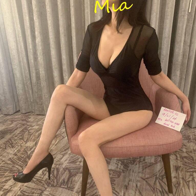 
                        Mia
                     is Female Escorts. | Toronto | Ontario | Canada | canadatopescorts.com 