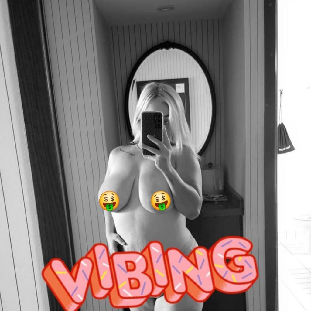 
                        Sam
                     is Female Escorts. | Fredericton | New Brunswick | Canada | canadatopescorts.com 