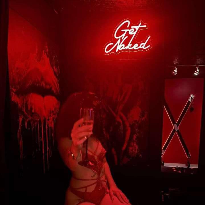 
                        Mia
                     is Female Escorts. | Quebec City | Quebec | Canada | canadatopescorts.com 