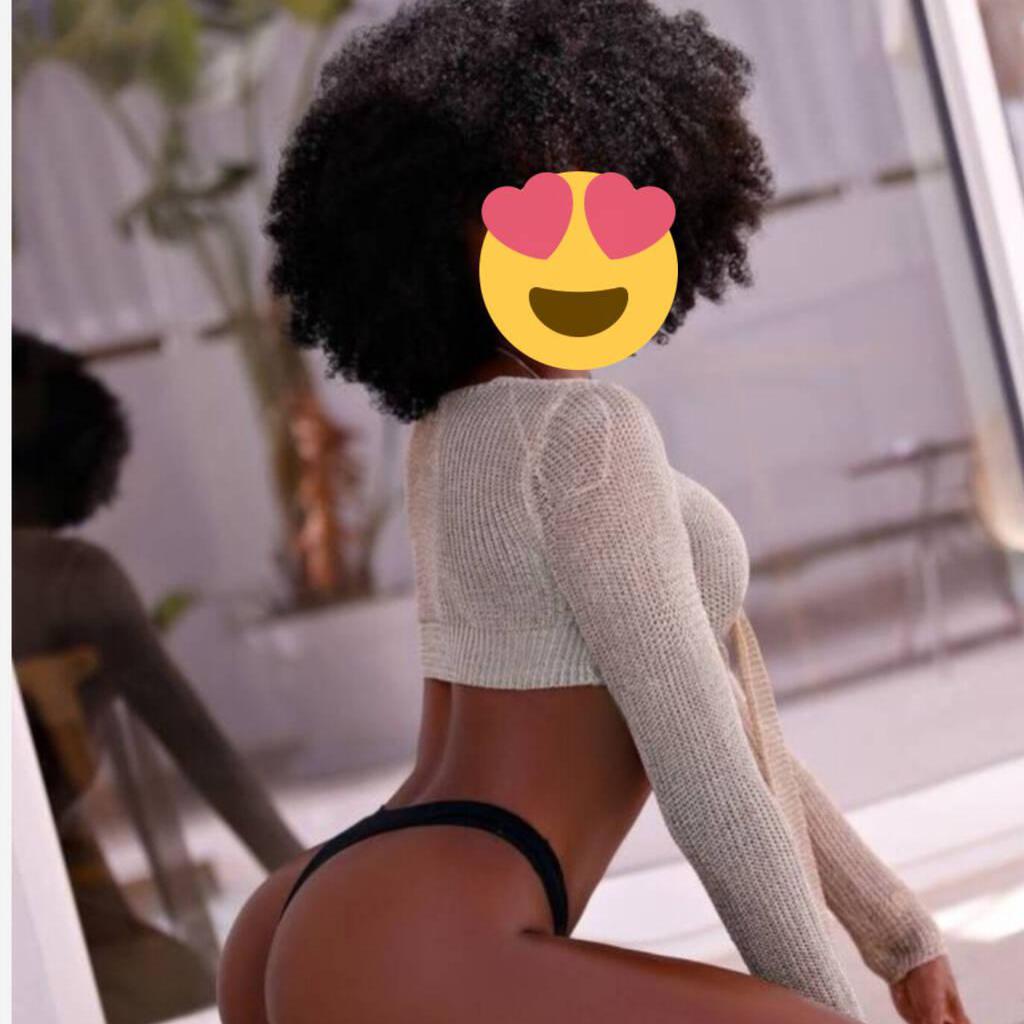 
                        Rose
                     is Female Escorts. | Toronto | Ontario | Canada | canadatopescorts.com 