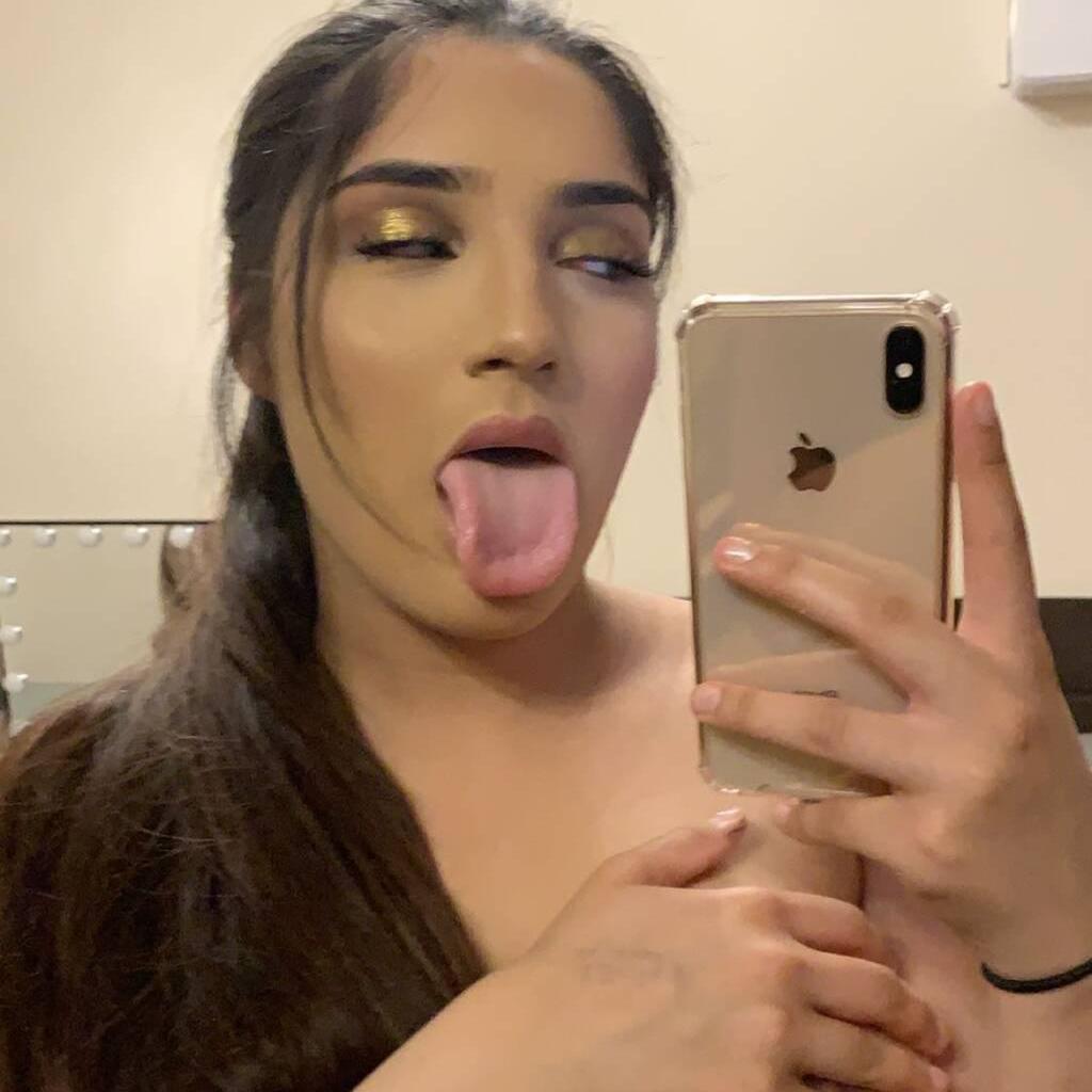 
                        Simran
                     is Female Escorts. | Quebec City | Quebec | Canada | canadatopescorts.com 