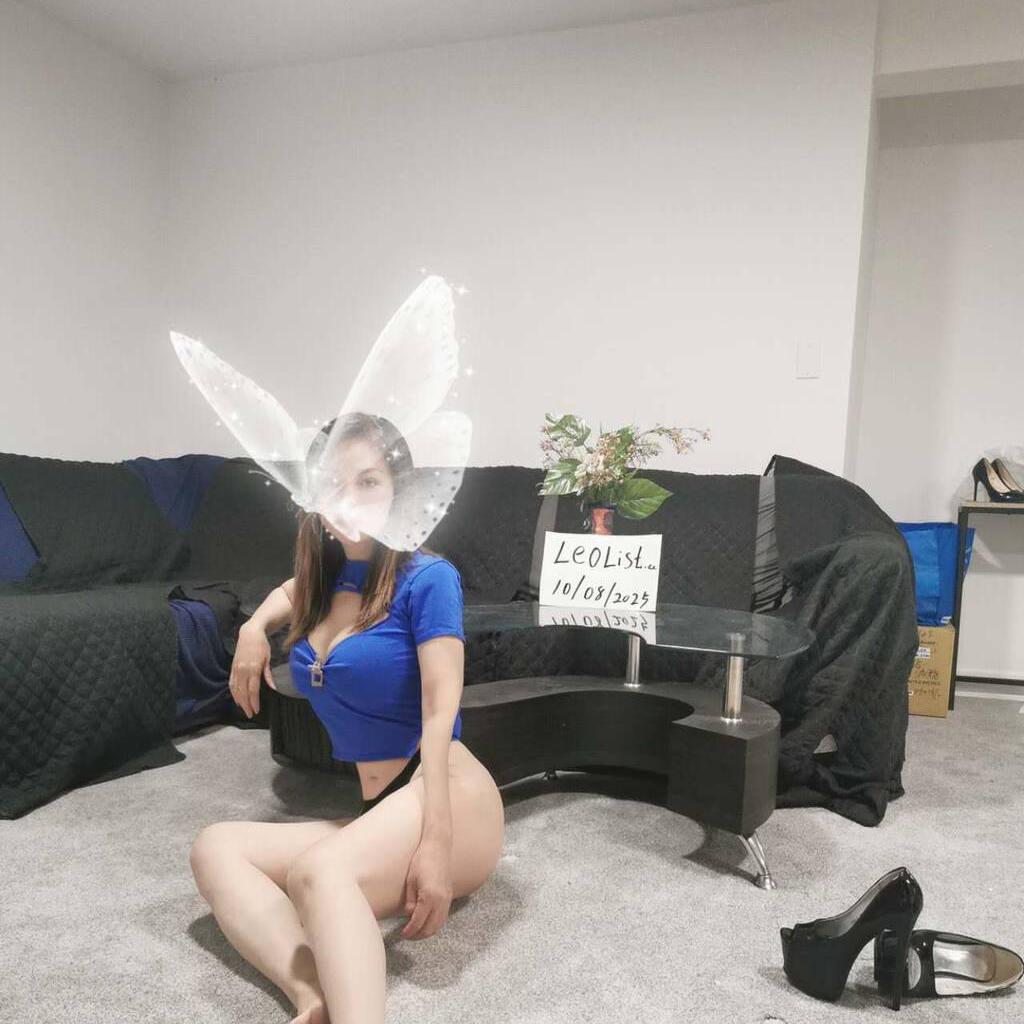 
                        YiYi
                     is Female Escorts. | Toronto | Ontario | Canada | canadatopescorts.com 