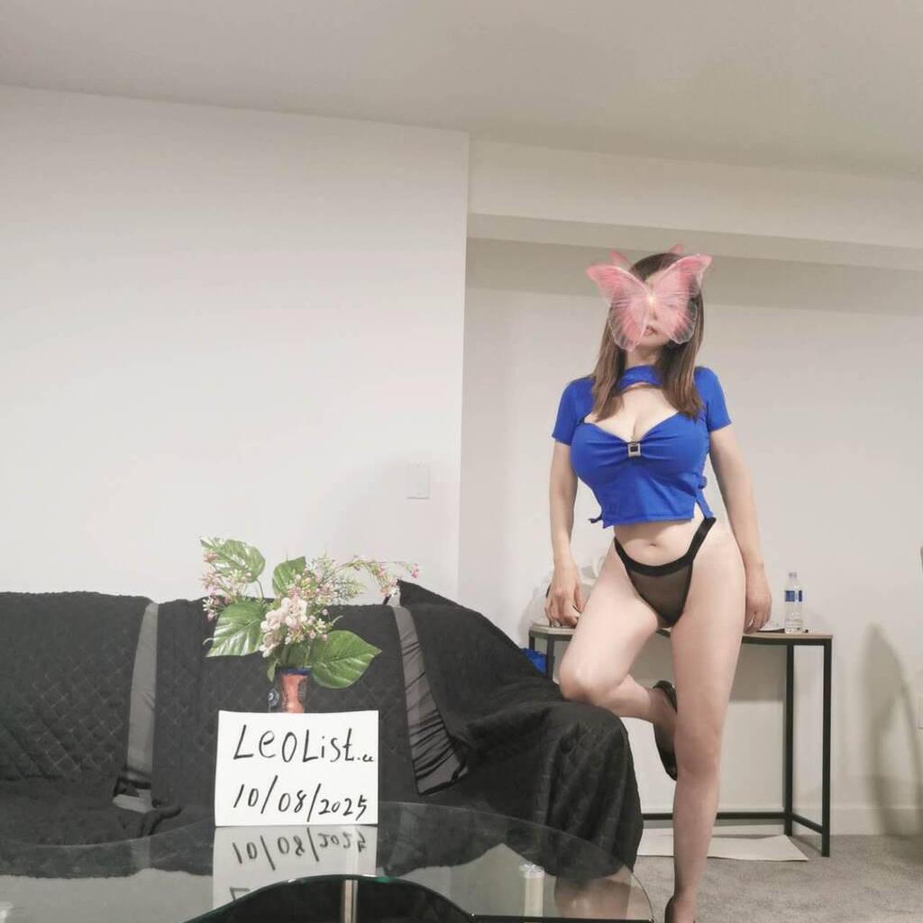 
                        YiYi
                     is Female Escorts. | Toronto | Ontario | Canada | canadatopescorts.com 