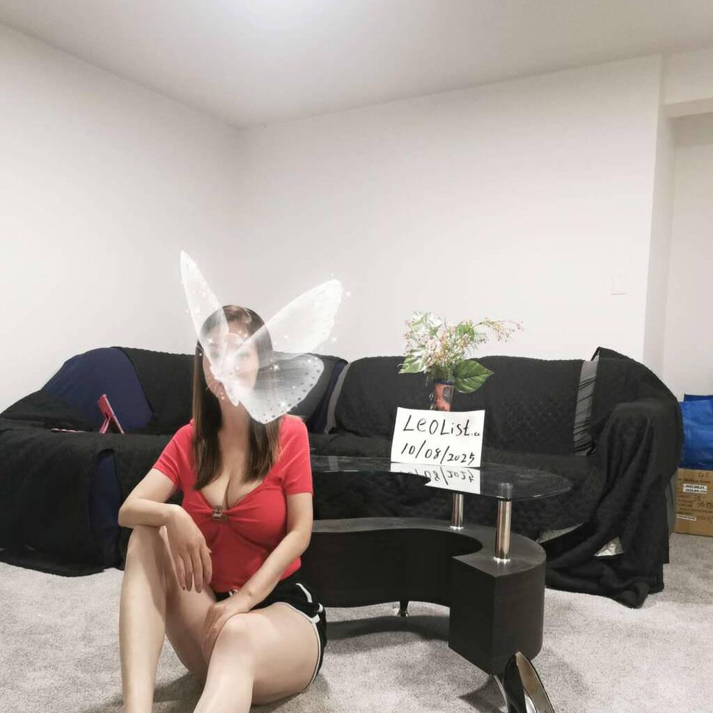 
                        YiYi
                     is Female Escorts. | Toronto | Ontario | Canada | canadatopescorts.com 