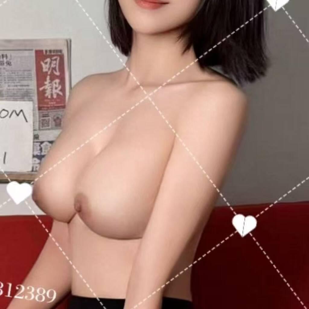 
                        Kelly
                     is Female Escorts. | Montreal | Quebec | Canada | canadatopescorts.com 