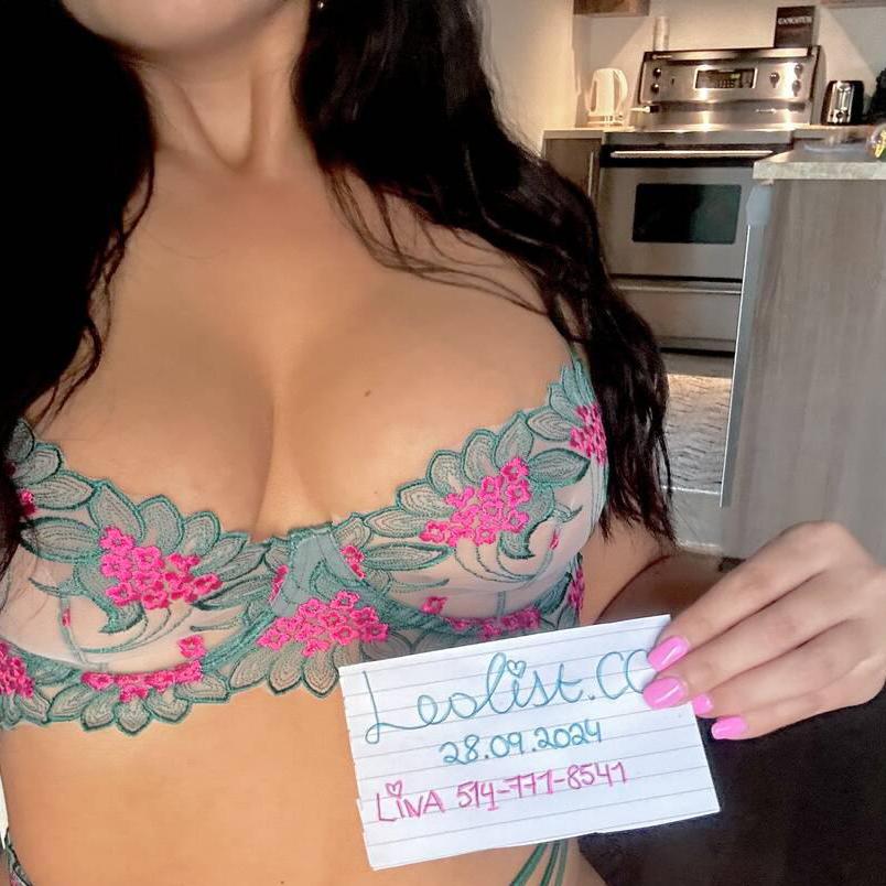 
                        L ii n a
                     is Female Escorts. | Quebec City | Quebec | Canada | canadatopescorts.com 
