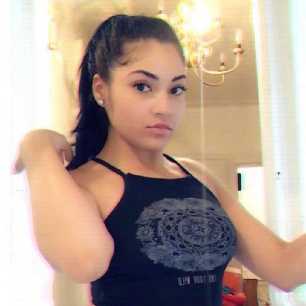 
                        Chloe
                     is Female Escorts. | Yukon | Yukon | Canada | canadatopescorts.com 