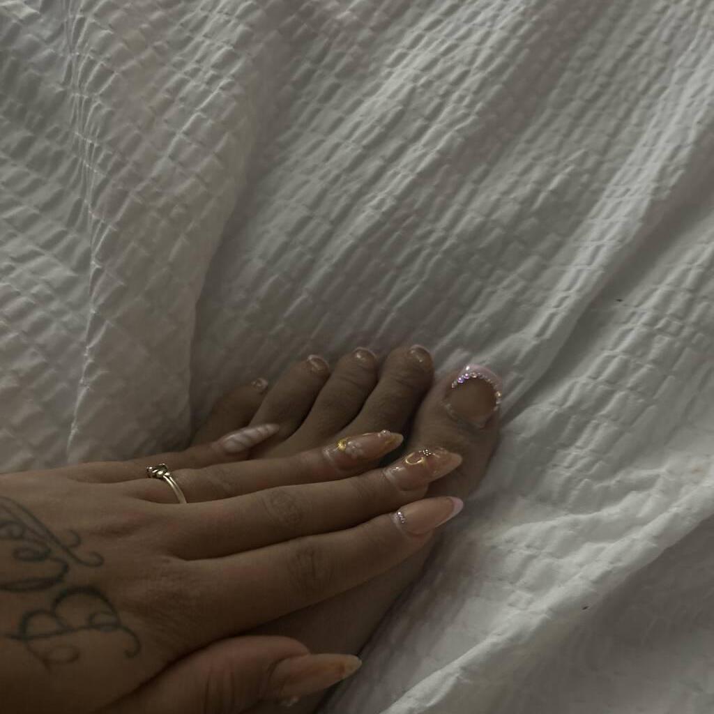 
                        Cinna
                     is Female Escorts. | Toronto | Ontario | Canada | canadatopescorts.com 